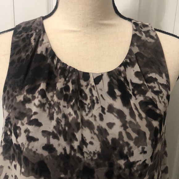 NWT Vince Camuto Women’s Scoop Neck Tank, Large, Brown/Black/Cream Animal Print - Picture 2 of 12